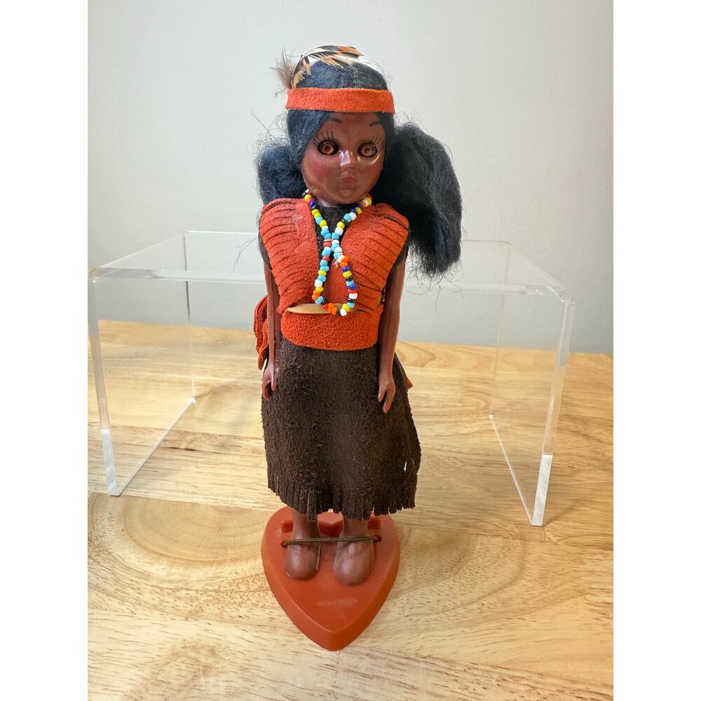 1960s Vintage Carlson Dolls Native American-style doll w Beaded Necklace JL